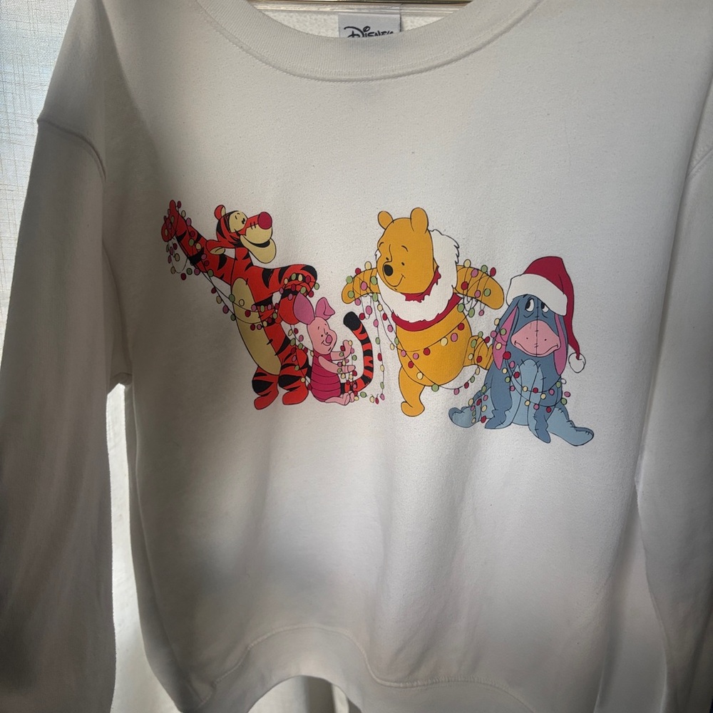 Vintage Disney White Crewneck Sweatshirt with Logo Tag